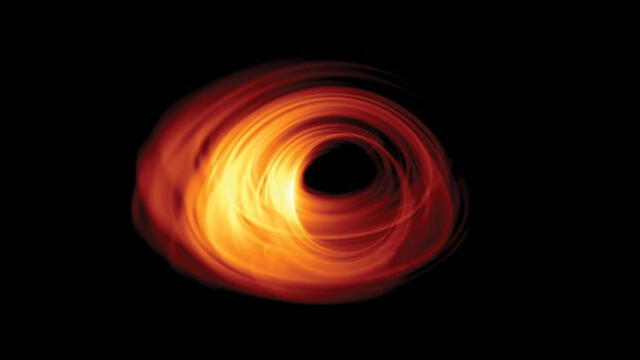 Simulación de un agujero negro con material cayendo a su alrededor. Fuente: ESO.