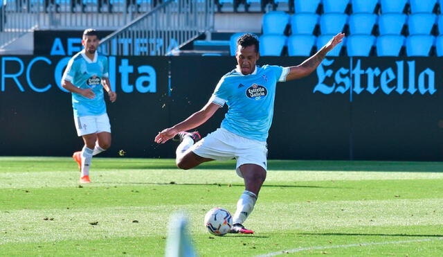 Renato Tapia fue convocado por Ricardo Gareca para los partidos contra Chile y Argentina por Eliminatorias Qatar 2022. Foto: AFP.