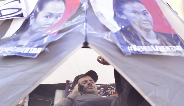 Fujimoristas visitaron a Mark Vito por descompesación en huelga de hambre [FOTOS]