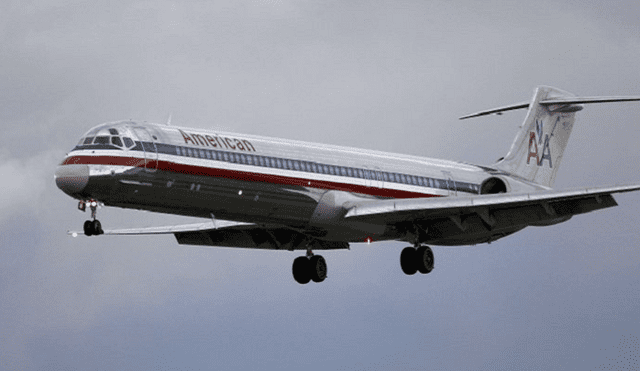 Aerolíneas estadounidenses dejan de sobrevolar cielo ruso