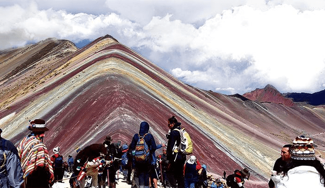 Ministerio de Energía y Minas promete preservar montaña de Siete Colores