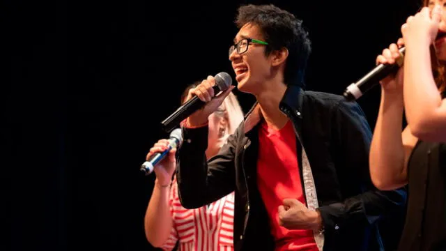 Kenneth, cantante peruano