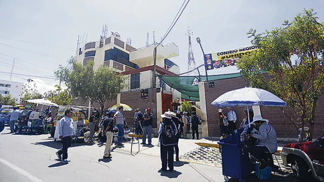 Tramitadores utilizan nueva modalidad en Gerencia de Transportes de Arequipa