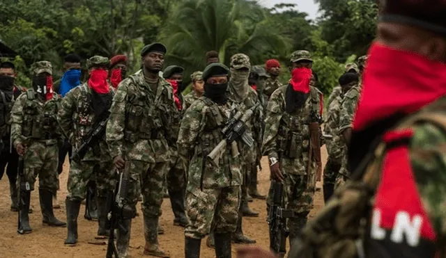 La guerrilla del Ejército de Liberación Nacional (ELN), las FARC y la AGC imponen el miedo en la población durante la cuarentena. Foto: AFP