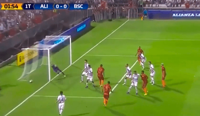 Alianza Lima vs Barcelona SC: notable atajada de Leao Butrón para salvar a los íntimos [VIDEO]