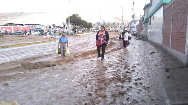 Fuertes lluvias provocan huaico en Tacna