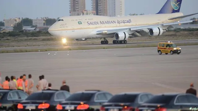 Avión aterriza de emergencia porque madre olvidó su bebé en aeropuerto