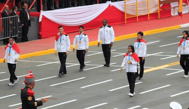 Parada militar 2019: medallistas peruanos de los Juegos Panamericanos marcharon. Foto: Jhonel Rodríguez