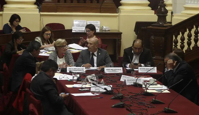 Susana Villarán declaró en audiencia de la Comisión de Defensa del Consumidor [FOTOS]