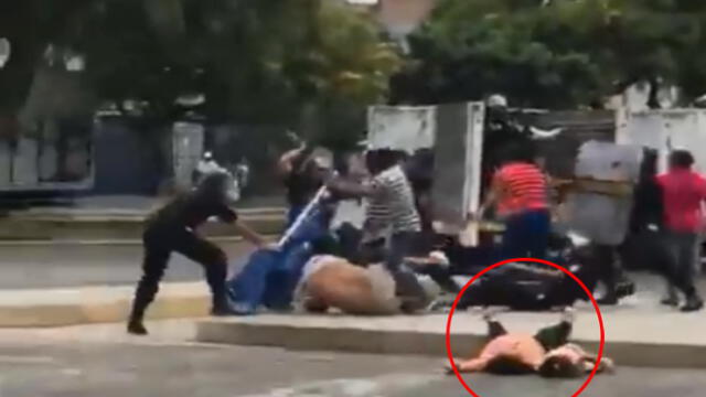 Trujillo: agentes dejan inconsciente a mujer con niña en brazos [VIDEO]