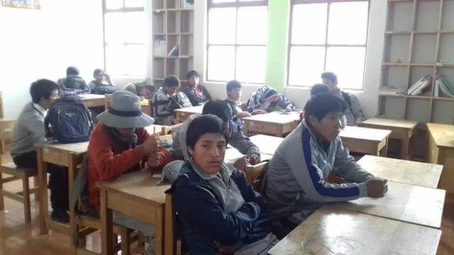 Huancavelica: Llevan talleres de sensibilización contra el embarazo adolescente a colegios