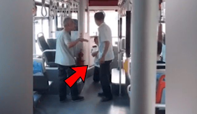 YouTube viral: pasajero increpa a conductor de bus por ir muy rápido y este le pide perdón de rodillas [VIDEO]