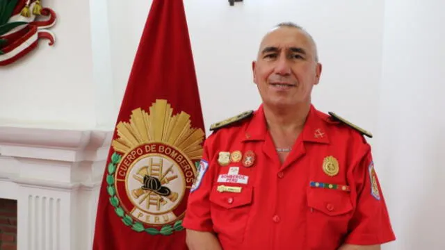 Luis Antonio Ponce La Jara es el nuevo comandante general del Cuerpo de Bomnberos Voluntarios del Perú. Foto: CGBVP