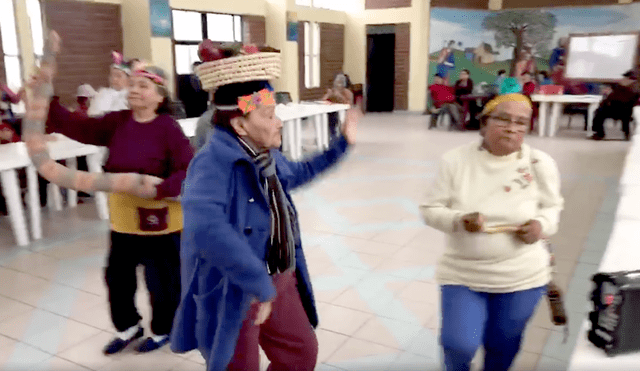 Facebook: abuelitas causan furor en la redes al bailar “La anaconda”  [VIDEO] 