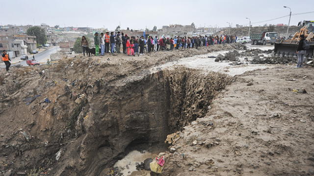 Arequipa: 20 viviendas inundadas por huaico ocupaban una zona de alto riesgo
