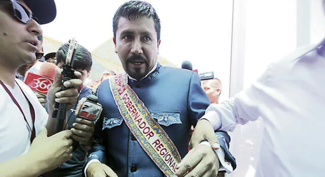 Gobernador Cáceres en cura de silencio con medios de comunicación de Arequipa