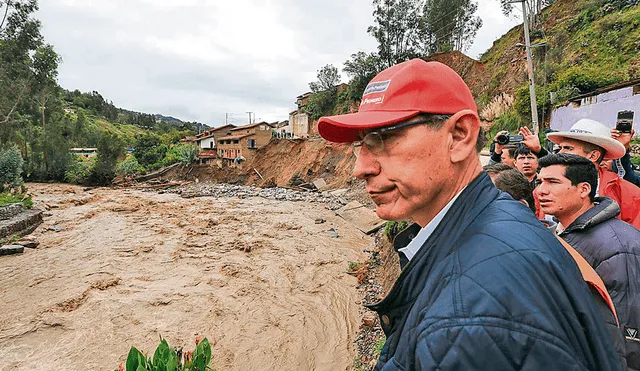 Presidente Vizcarra recorrió zonas afectadas por lluvias y derrumbes en Pomabamba