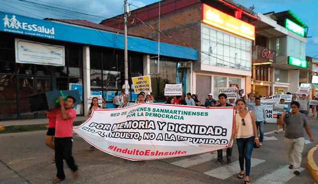 Tarapoto: jóvenes marcharon contra indulto a Alberto Fujimori [FOTOS]