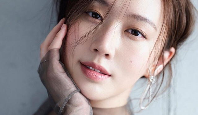 Go Sung Hee es una actriz surcoreana, nacida el 21 de junio de 1990.