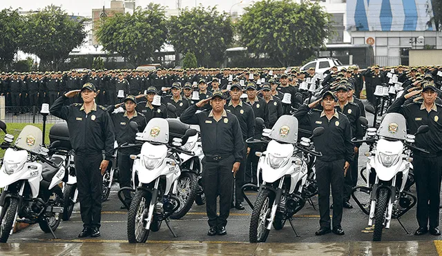 Sangre nueva. Seis mil agentes PNP, entre ellos 451 mujeres, reforzarán la seguridad ciudadana. Cuatro mil prestarán servicios en Lima y los otros dos mil en diversos sectores del país.