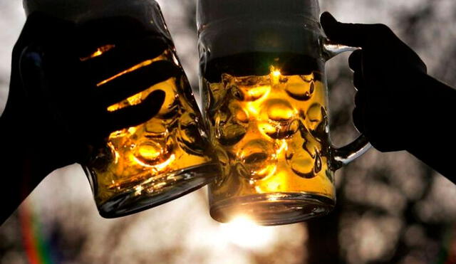 El consumo de alcohol se dispara durante las celebraciones de fin de año. Foto: AFP