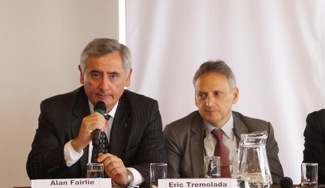 Alan Fairlie, del Parlamento Andino, demanda se reestructure al Agrobanco