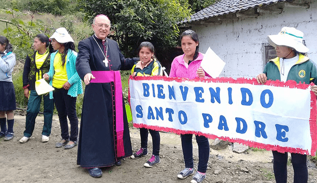 Cardenal electo Pedro Barreto realiza visita en distritos del Vraem