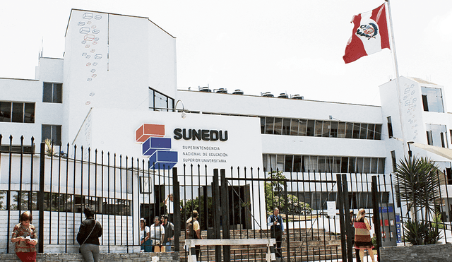Universitarios exigen que la Confiep no integre la Sunedu