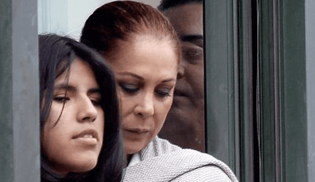 ¿Isabel Pantoja está arrepentida de adoptar a 'Chabelita', su hija peruana? [VIDEO]