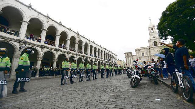 El fútbol trajo día de furia en Arequipa [VIDEOS]