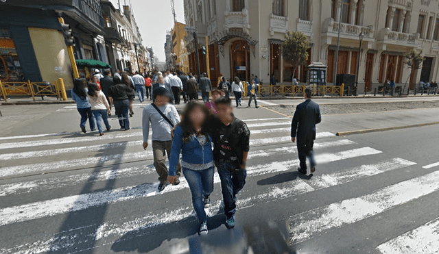 Google Maps: pareja fue pillada en íntimo momento cuando caminaban por Jirón de la Unión [FOTOS] 