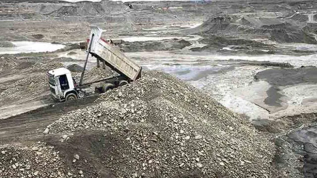Mineros informales le sacan la vuelta a la formalización en Puno