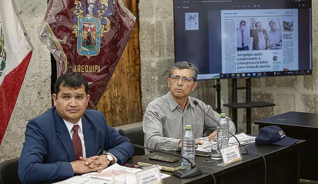 OFUSCADOS. Así se mostraron Zuñiga y Pinto en conferencia.