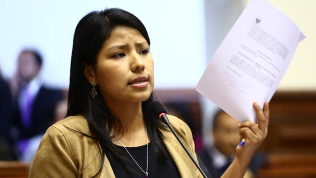 Indira Huilca justifica acusación constitucional a Aráoz: "Intentaron ocultar el indulto"