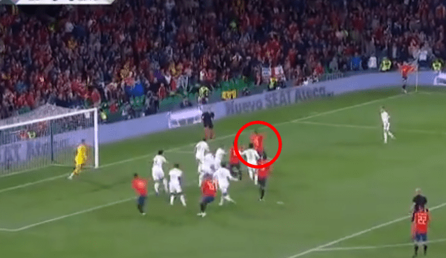España vs Inglaterra: Paco Alcácer descuenta con potente cabezazo 3-1 [VIDEO]