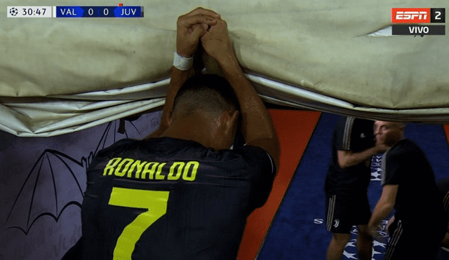 Ronaldo salió llorando tras ser expulsado por agresión ante el Valencia [VIDEO]