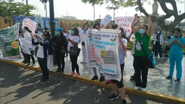 Trujillo: trabajadores de hospital protestan por bono COVID-19
