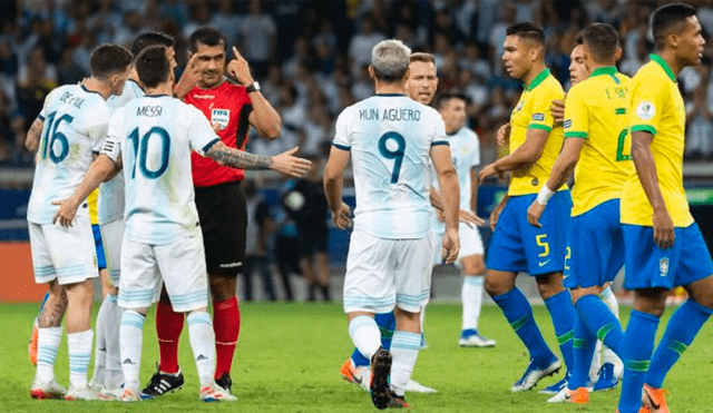 El polémico árbitro Roddy Zambrano confiesa por qué no usó el VAR en el Brasil contra Argentina