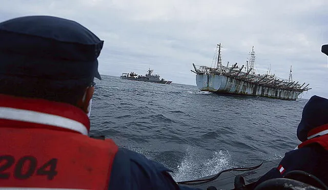 embarcacion china marina de guerra barco peruano