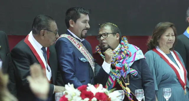 Cáceres Llica brindó por una “Arequipa sin inclusión” en juramentación de alcalde Omar Candia [VIDEO]