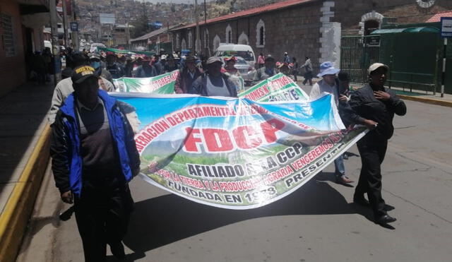 Protesta de agricultores en Puno. Foto: Kléber Sánchez/URPI