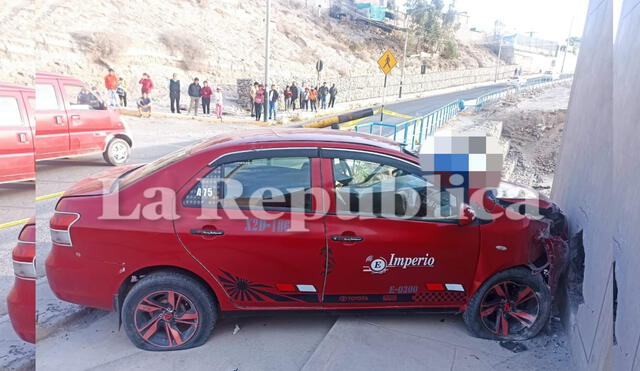 Arequipa. taxista murió en el acto al salir por el parabrisas del auto y golpearse contra la pared. Foto LR