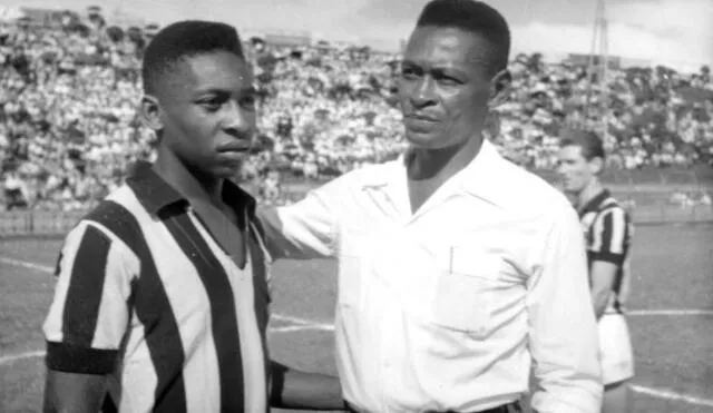 Pelé junto a su padre Joao Ramos do Nascimento ‘Dondinho’. Foto: difusión