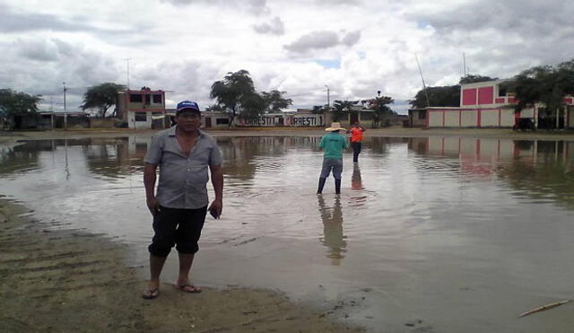 Lambayeque: Intensas lluvias obligan a campesinos a dejar sus viviendas |VIDEO