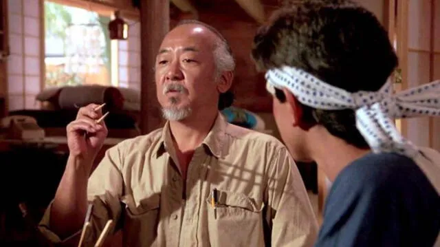 Durante la década de los 80, el profesor Miyagi se convirtió en el personaje más querido de las películas de Karate Kid.