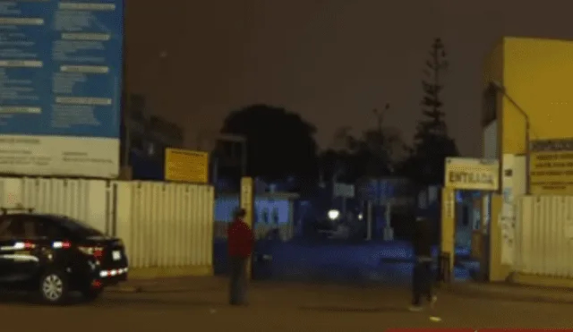 SMP: hombre se desangró en una calle y vecinos lo auxiliaron [VIDEO]