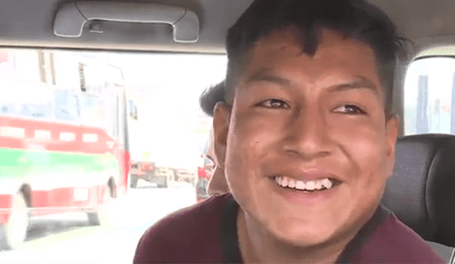 Joven detenido por estafa no deja de reír mientras es llevado a la comisaría [VIDEO]
