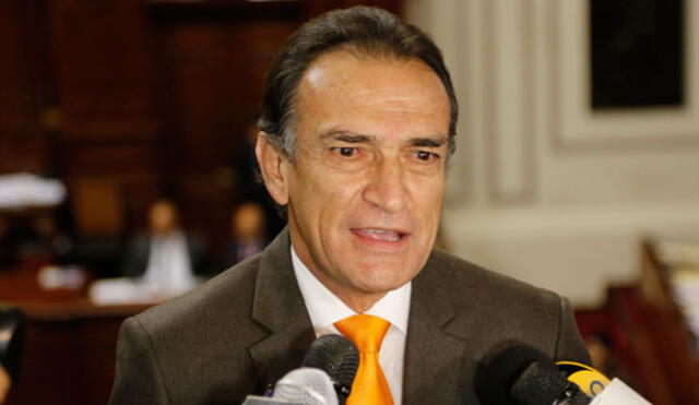 Becerril pedirá que Fernando Zavala acuda al Congreso por caso Chinchero