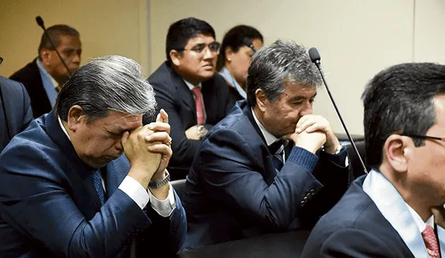 Inmediato. Fernando Cantuarias, Weyden García y Franz Kundmüller fueron detenidos en la sala. (Foto: Poder Judicial)