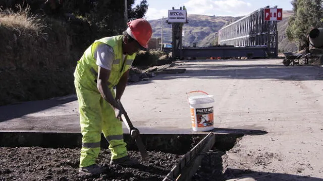 Áncash: refuerzan integración vial con instalación de puente doble vía en tramo de carretera de la Sierra Norte   